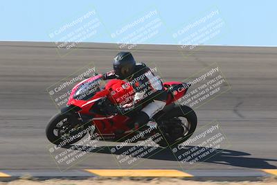 media/Nov-06-2023-Moto Forza (Mon) [[ce023d0744]]/2-Advanced Group/Session 2 (Bowl Speed Pans)/